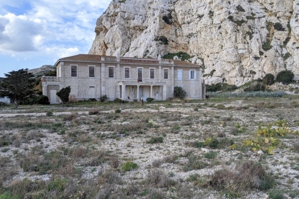 pavillon-hoche-ferme-champs-du-frioul-1