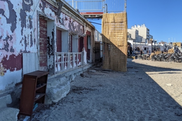plage-pointe-rouge-escalier-travaux-amenagement