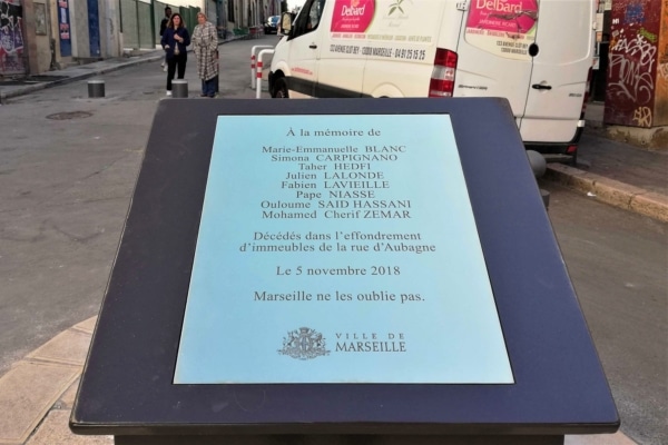 plaque-hommage-disparus-5-novembre-2018-aubagne-noailles-1