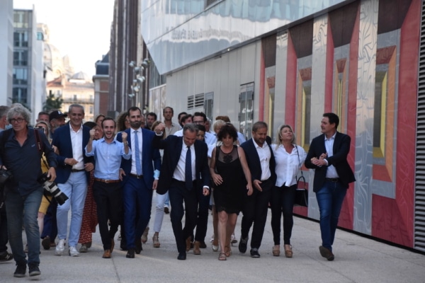 poing-leve-muselier-arrivée