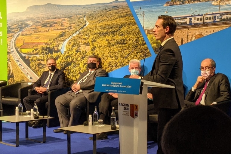 L&rsquo;Etat acte une feuille de route à 1 milliard pour les TER et autoroutes dans la région