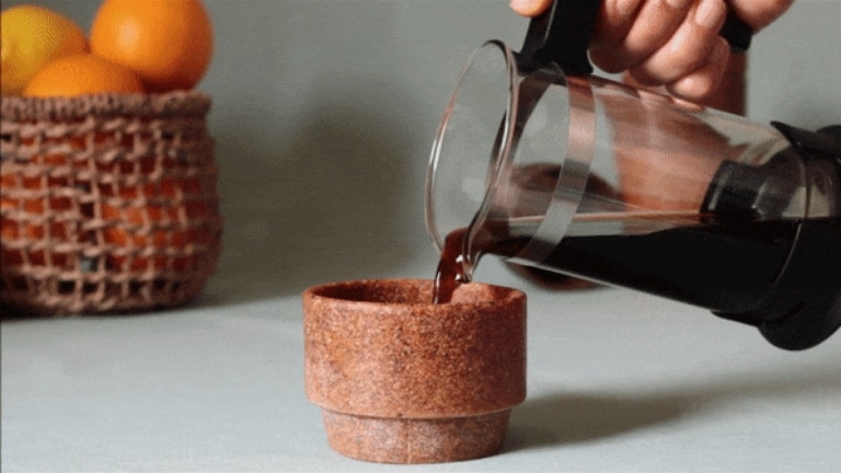 Repulp, des tasses design et biodégradables fabriquées à base d&rsquo;épluchures d’agrumes