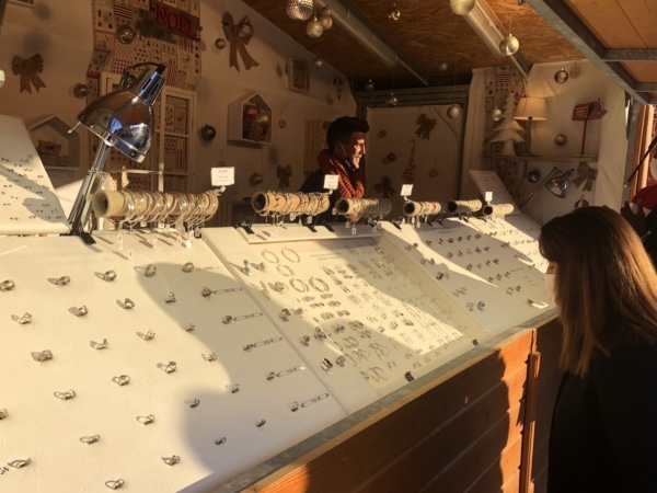 salon-provence-marche-noel-chalet-cadeau