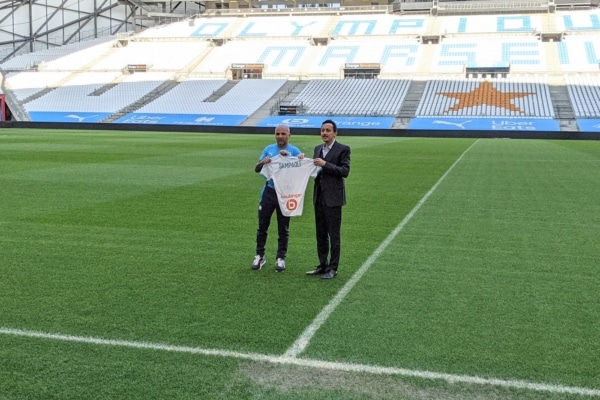 sampaoli-lonoria-velodrome-om-maillot-4