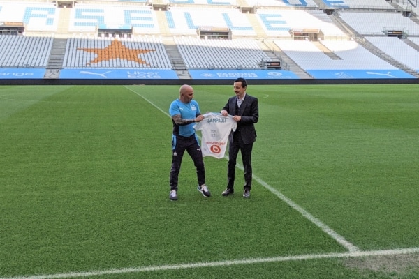 sampaoli-lonoria-velodrome-om-maillot-pelouse