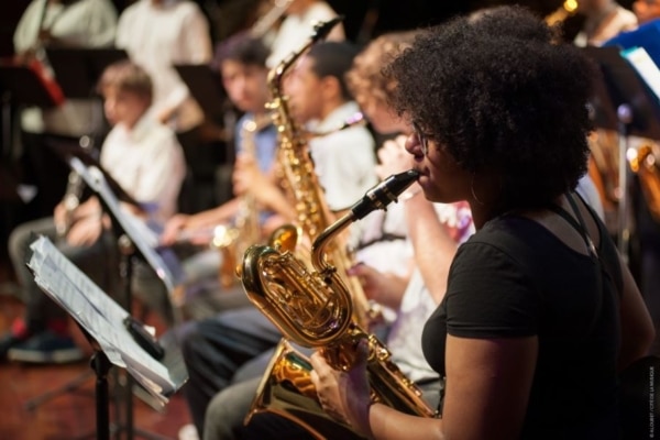 saxophone-enfant-cite-musique