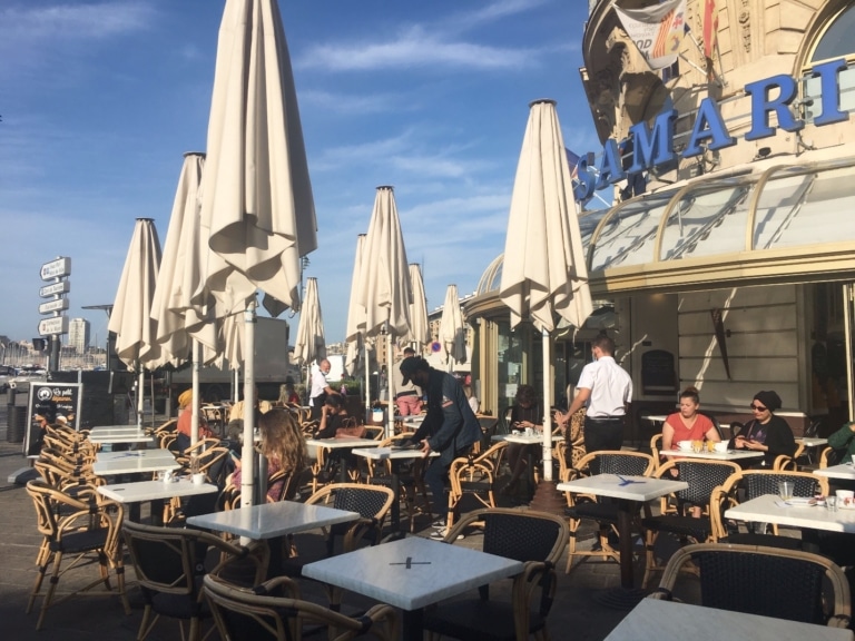 Vers une réouverture des terrasses des bars et restaurants le 17 mai ?