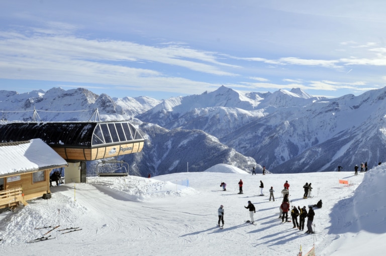 « Sauvons nos stations de ski ! » : Les élus régionaux mobilisés pour une réouverture à Noël