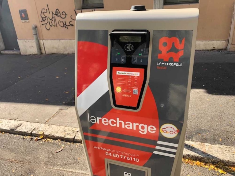 La Métropole va déployer 275 nouvelles bornes électriques sur le territoire