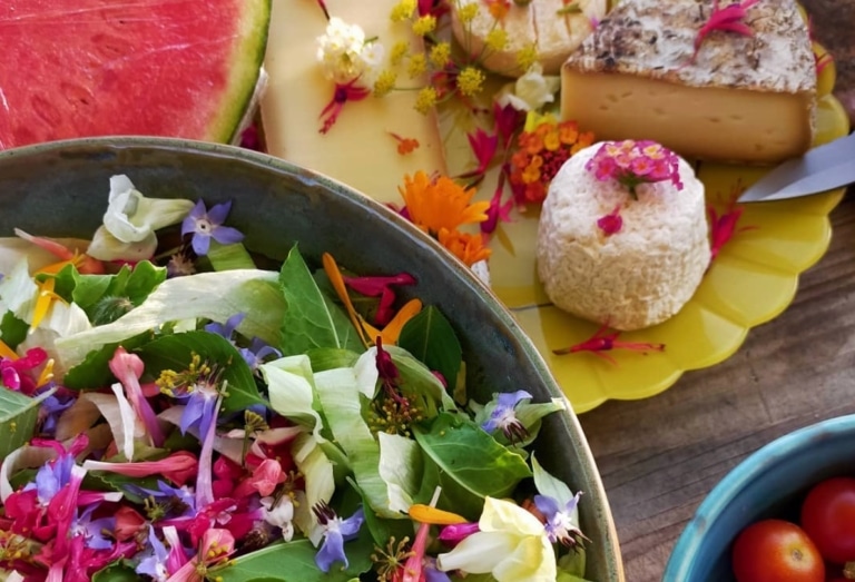 Reportage : Les fleurs comestibles, nouvelles reines des assiettes provençales