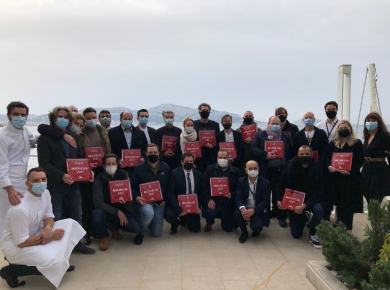 Les chefs étoilés de la région reçoivent leur plaque Michelin