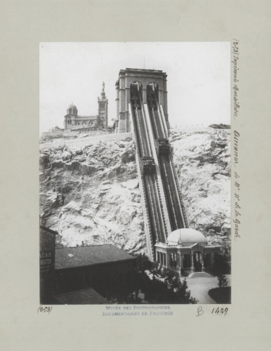 notre-dame-de-la-garde-funiculaire-386×500