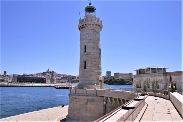 phare-vigie-sainte-marie-digue-large