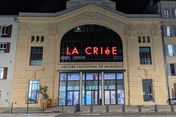 theatre-criee-nuit