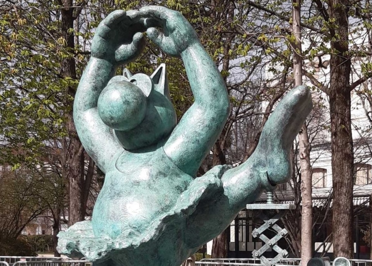 Des statues géantes du Chat de Philippe Geluck devraient être exposées à Marseille