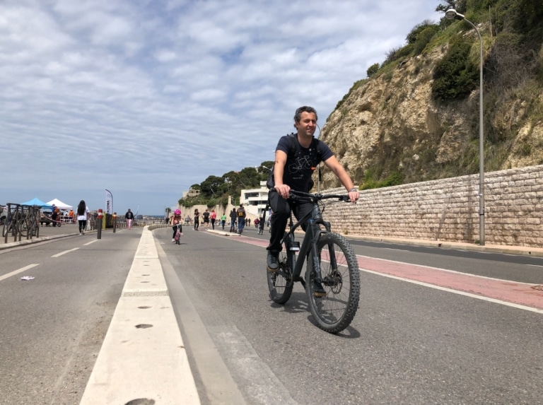 Vidéo : Trottinettes, vélos, rollers, food-trucks… Découvrez la Corniche piétonnisée