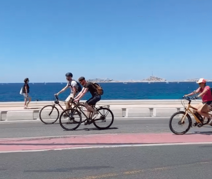 « La voie est libre » : Une journée sans voiture sur la Corniche et à l&rsquo;Estaque
