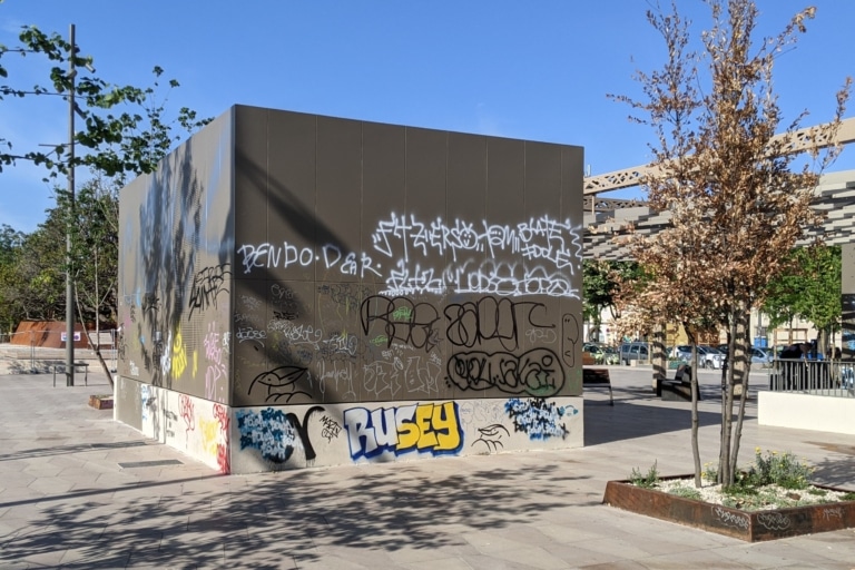 La Ville et la Métropole lancent un grand coup de nettoyage anti-tags à la Plaine