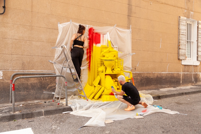 Street-art : Une expo de déchets transformés en sculptures a investi les rues de Marseille
