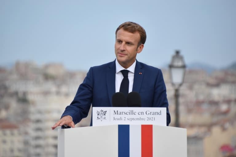 Emmanuel Macron lance l&rsquo;acte II du plan Marseille en grand