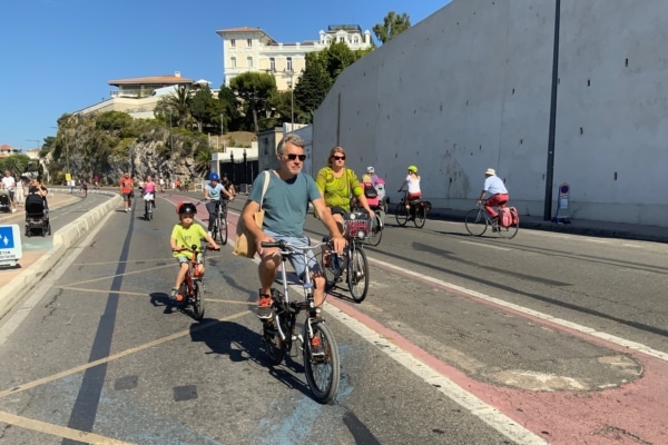 corniche-la-voie-est-libre-velo-pieton