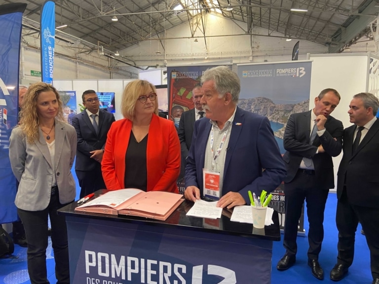 Orange s&rsquo;engage pour soutenir les sapeurs-pompiers volontaires du département