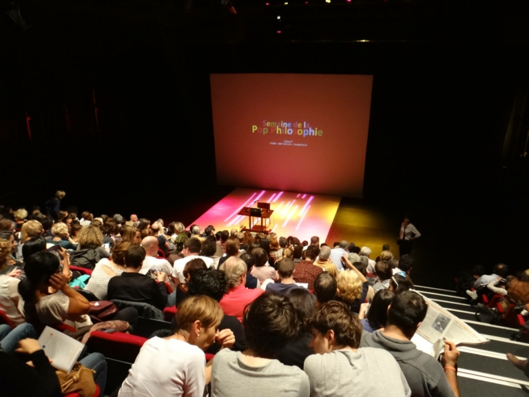 À Marseille, scientifiques et experts vont débattre sur les « Constellations de la connerie »