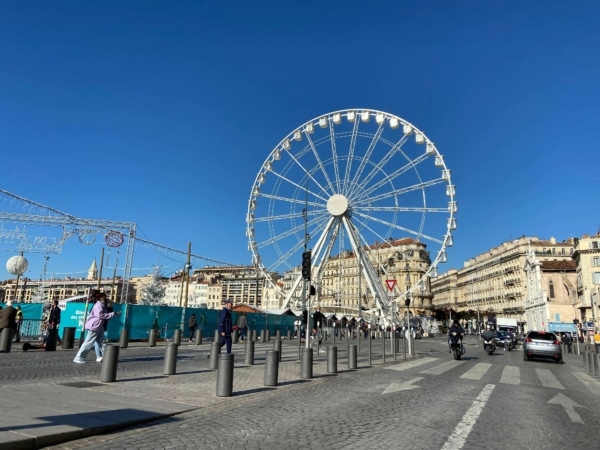 , Les chalets en bois de retour sur le Vieux-Port de Marseille pour le march&eacute; de No&euml;l, Made in Marseille