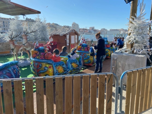 , Les chalets en bois de retour sur le Vieux-Port de Marseille pour le march&eacute; de No&euml;l, Made in Marseille