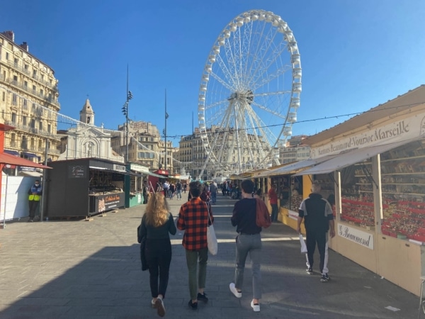 , Les chalets en bois de retour sur le Vieux-Port de Marseille pour le march&eacute; de No&euml;l, Made in Marseille