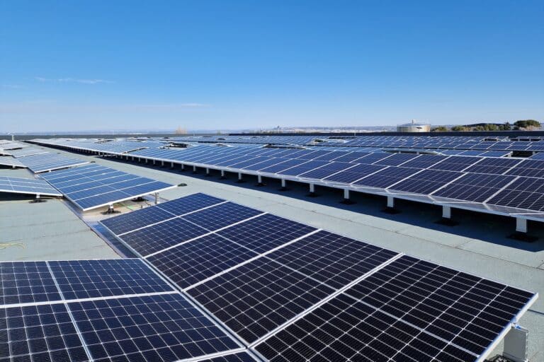 À Ensuès-la-Redonne, la plus grande ferme photovoltaïque en toiture des Bouches-du-Rhône