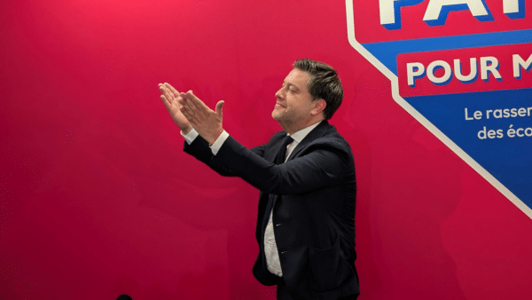 Benoît-Payan-célèbre-victoire