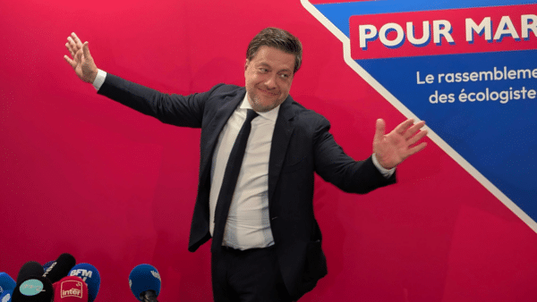 Benoît-Payan-danse-victoire