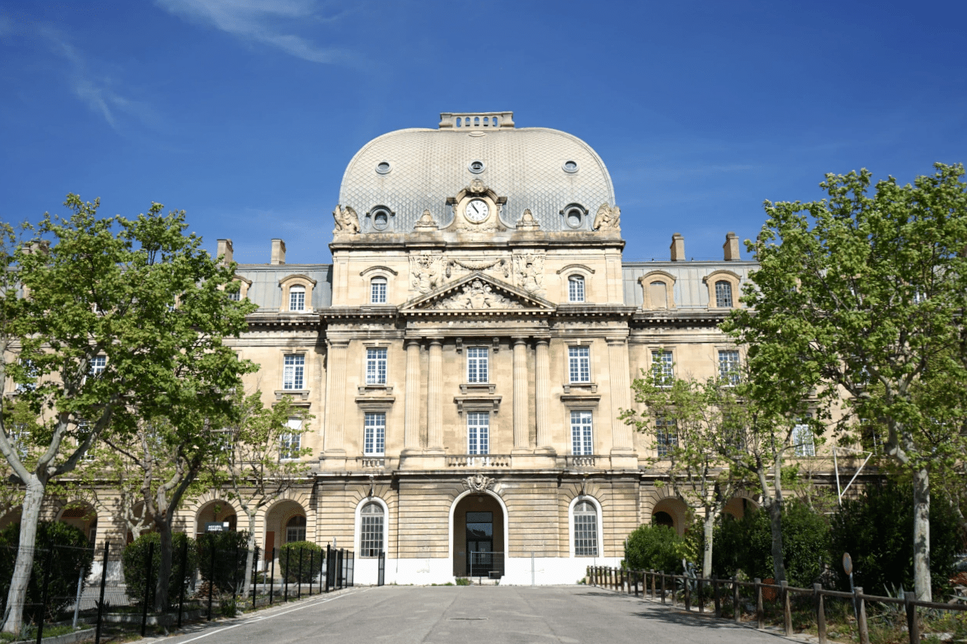 la cinéfabrique veut s'installer à la caserne du muy