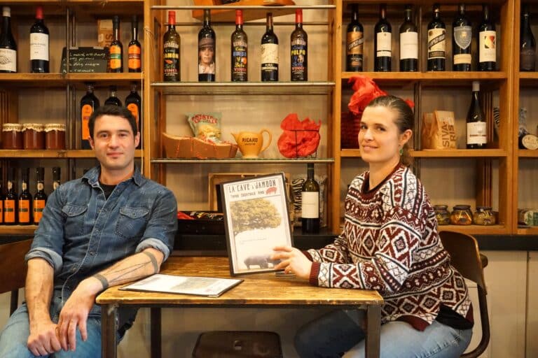 La Cave à jambon ouvre désormais le midi rue Sainte.