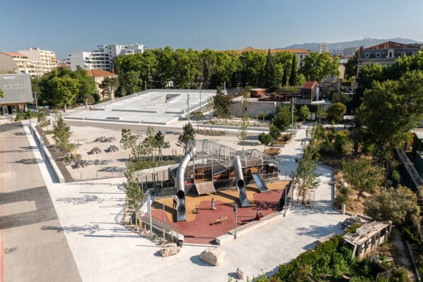 parking du pôle Friche la Belle de Mai à marseille par Kristelle FILOTICO