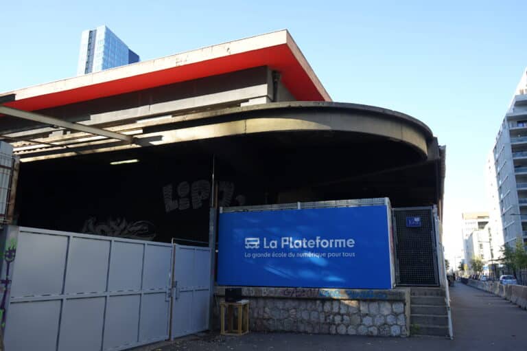 La Plateforme reprend le Dock des Suds