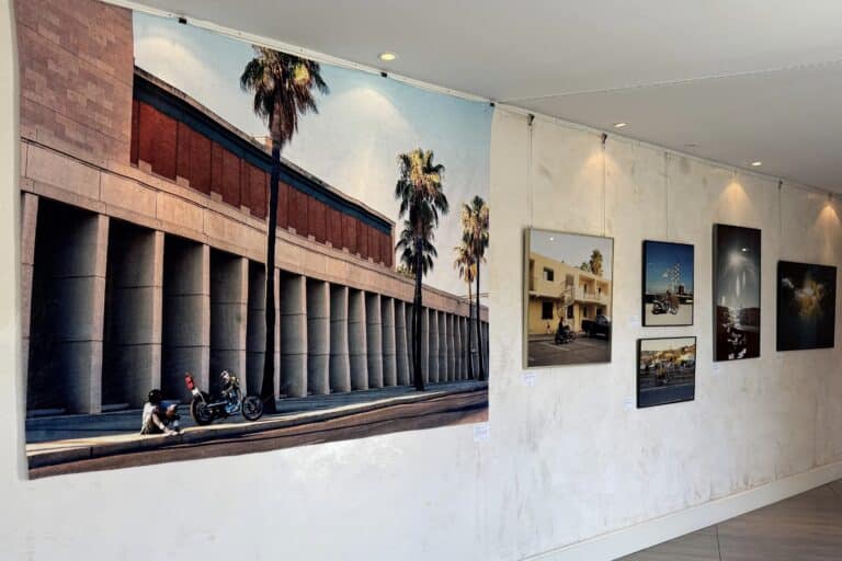 Une exposition aux airs de Californie s’installe au Sofitel Marseille Vieux-Port