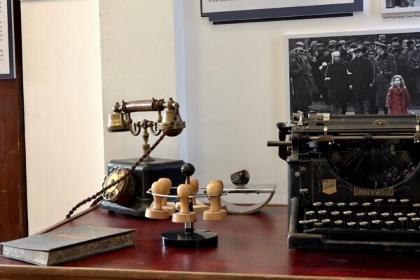 Exposition Spielberg, château de la buzine (1)