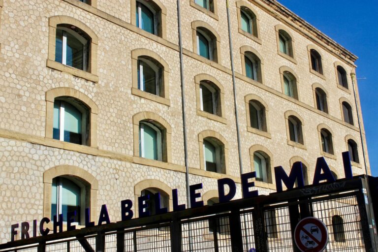 « 1 jeune, 1 solution » : un « job dating » organisé à la Friche la Belle de Mai