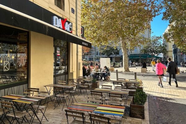 terrasse-centre-ville-marseille-dakao