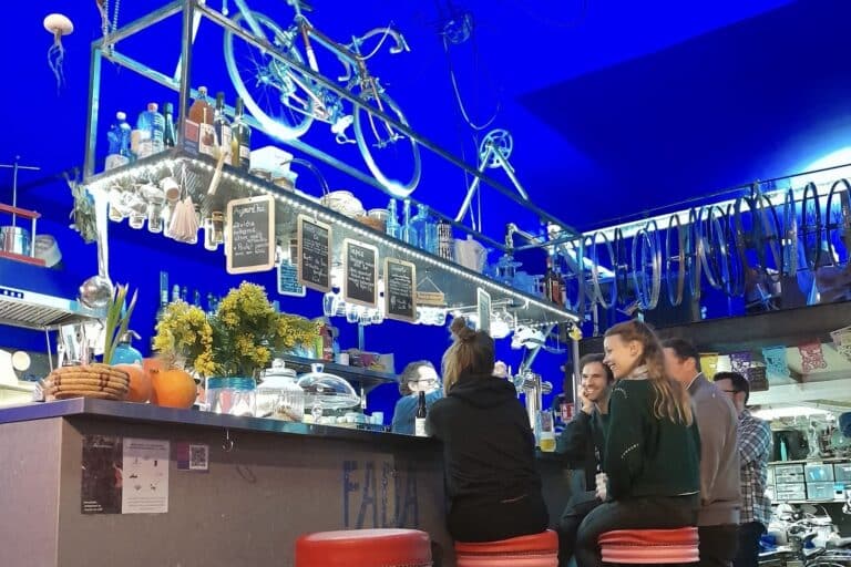 intérieur bar fada bike café vélo