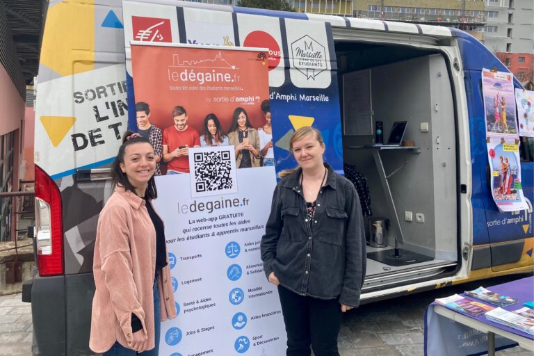 Le Dégaine, Sortie d'Amphi