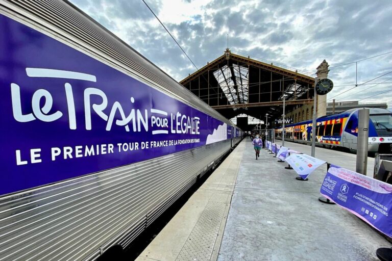 Le Train pour l&rsquo;Égalité de la Fondation des Femmes fait halte à Marseille