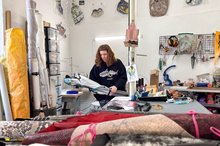 Perturbation : cet atelier marseillais détourne les objets pour créer des pièces uniques