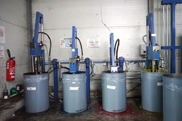 Les quatre pots de peinture