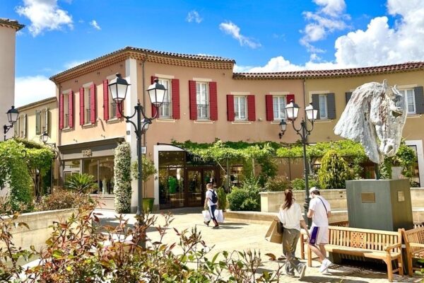 shopping mode Provence, Les Crazy Days, 4 jours de prix cass&eacute;s au centre McArthurGlen Provence, Made in Marseille