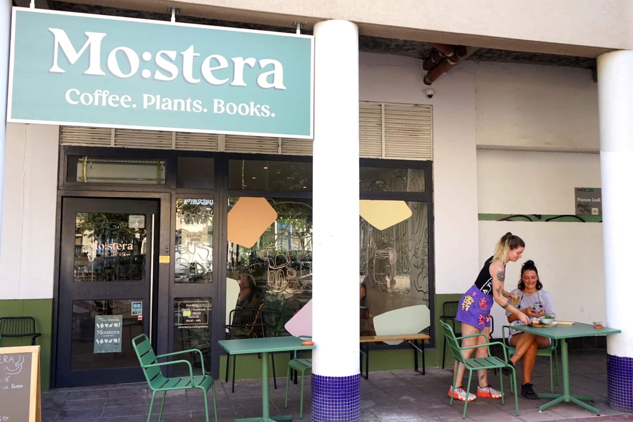 Mo:stera coffee plants books rue de Lodi
