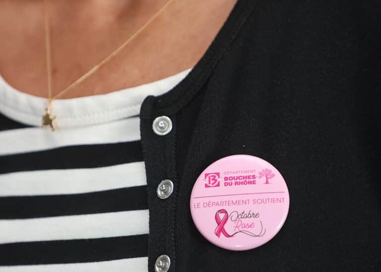 Le Département soutient Octobre Rose : le dépistage peut vous sauver la vie