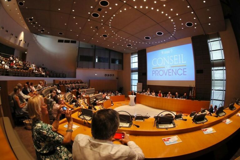 Le nouveau Conseil de Provence reconduit pour 4 ans